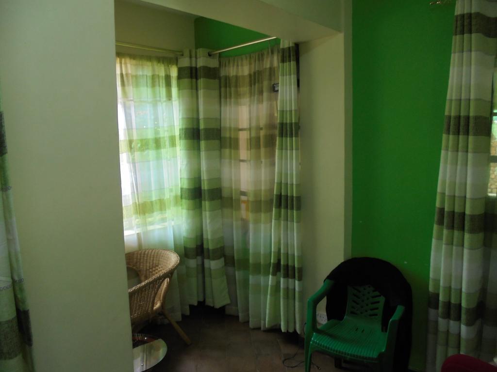 Mayweather Suites Ruaka Exterior foto